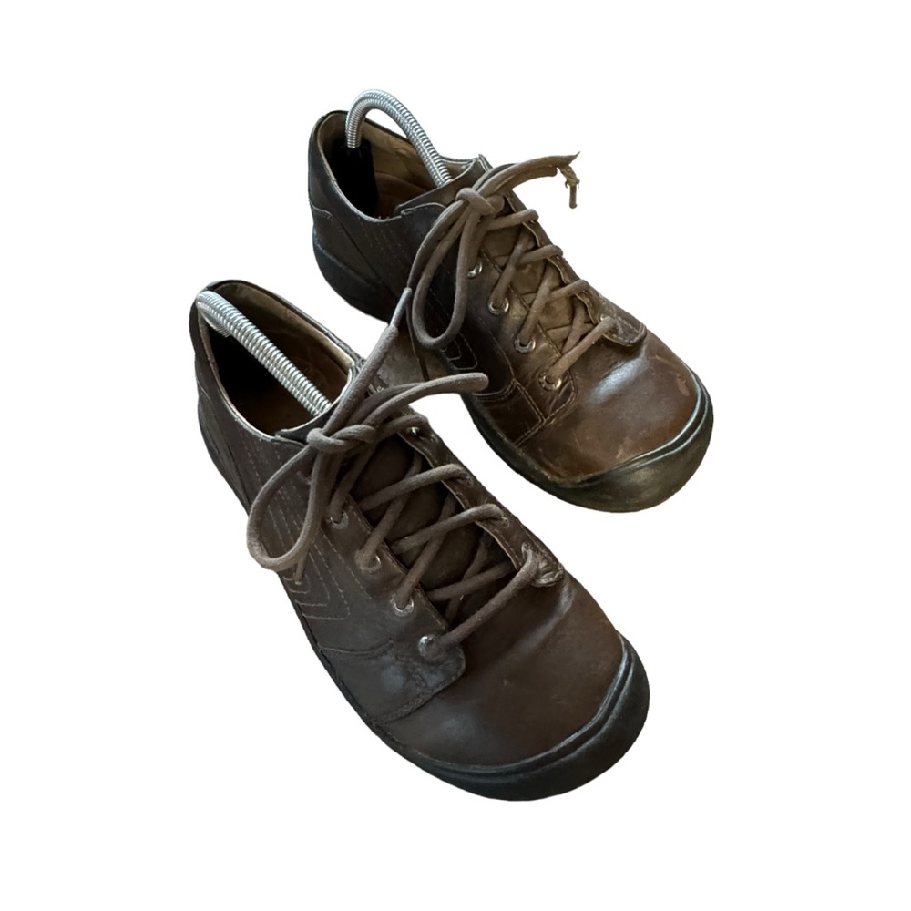 *Men’s Keen Size 8 Brown Leather Lace Up “Alki” Walking Shoes